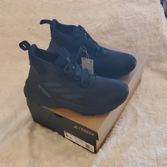 NWT Mens Adidas Terrex Free Hiker 2 GTX Black Hiking Boots Size 8.5 - Picture 2 of 9